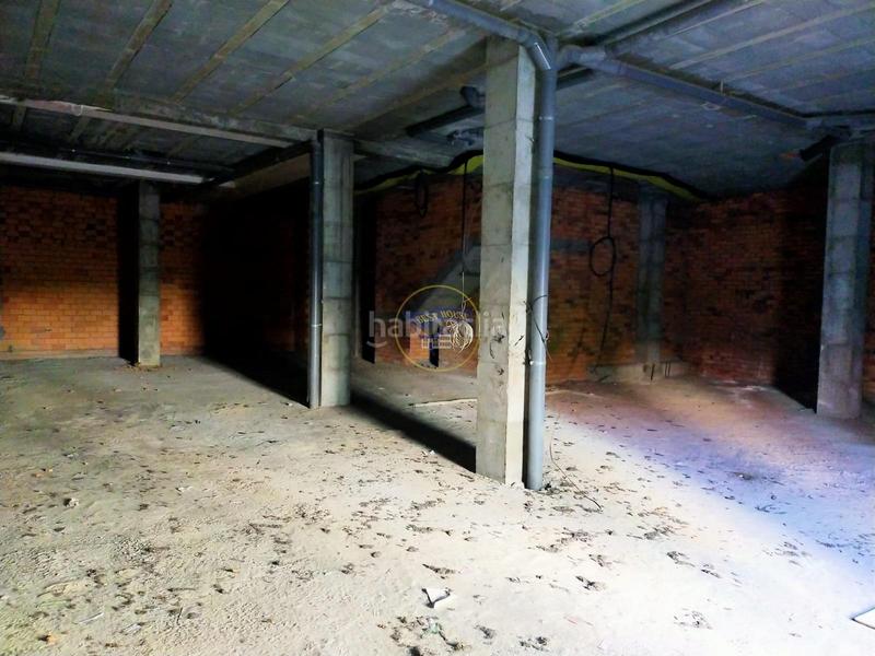 Foto 658ce17f-fcfd-455f-8224-d0578a31b84a. Locale commerciale in O Castro Vigo