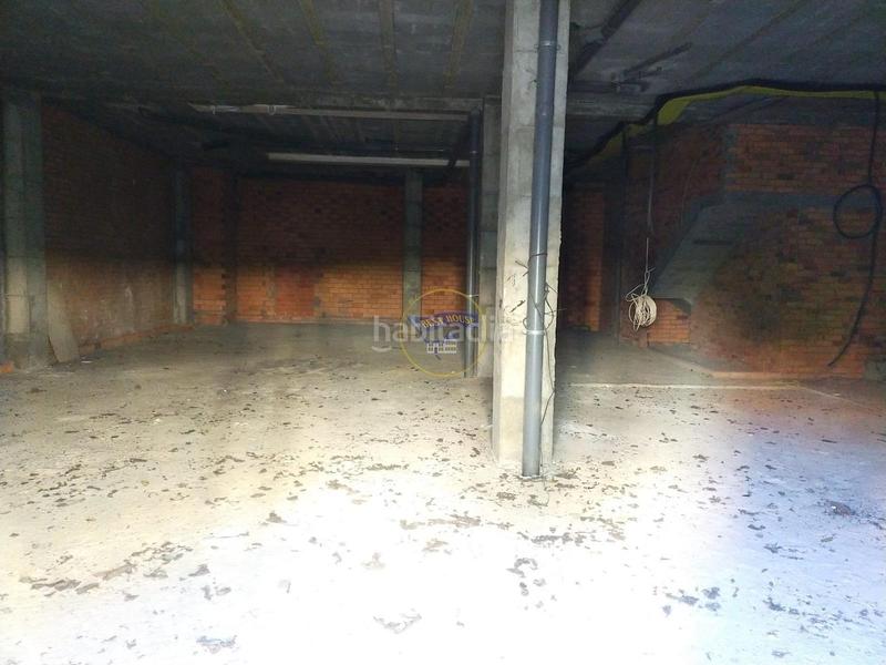 Foto 73a3eb0c-0b90-43c3-9afb-28d011869ee3. Locale commerciale in O Castro Vigo