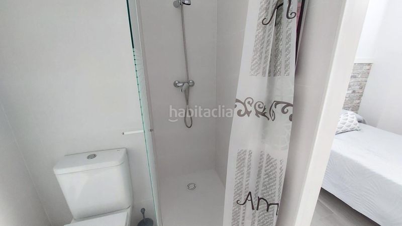 Foto 0d429653-90ac-454b-a537-bd5e116dfad2. Planta baixa a Lavadores Vigo