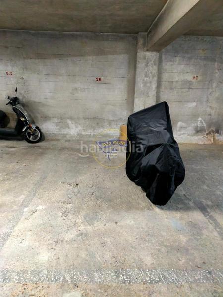 Foto 5e85f8eb-b25b-4a7a-8bf6-a4bfee52d952. Parking coche plaza de garaje zona povisa en O Castro Vigo
