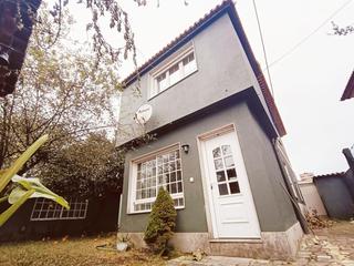 Casa en A Salgueira - O Castaño. Casa con patio en plena ciudad
