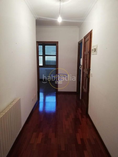 Foto 1d4ce2ae-e2dd-4062-b9bb-ded88a0a5023. Casa amb aparcament a travesía de Vigo - san xoán Vigo