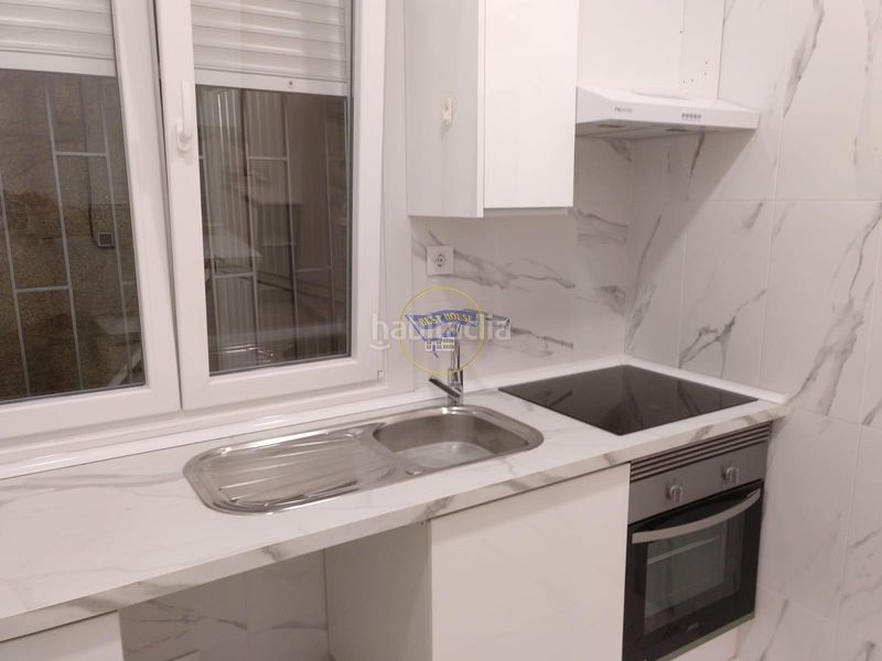 Foto bddad9db-5aab-4a04-8152-536f099dcbcf. Casa amb aparcament a travesía de Vigo - san xoán Vigo
