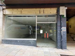 Geschäftsraum in Calle calle de urzáiz 86. Local comercial de 250 m ideal para comercio