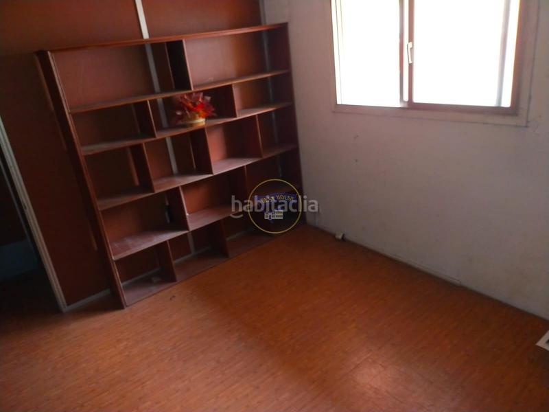 Foto c054ef29-0be3-48d9-b1b2-375911c1dca0. Lloguer local comercial a O Castro Vigo