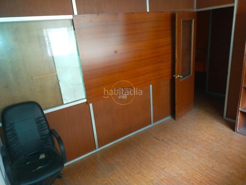 Foto e39b5858-c8fd-4c9e-b89a-400fda5782a4. Rent business premise in O Castro Vigo