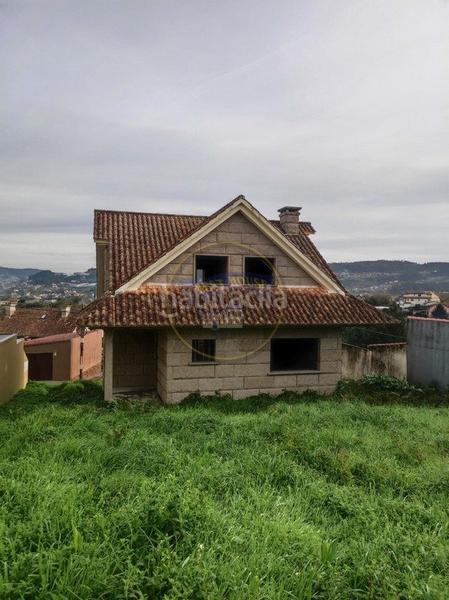Foto 080094b6-e1c4-4643-bab0-7b9c69928276. Masia amb aparcament a Valadares - Beade Vigo