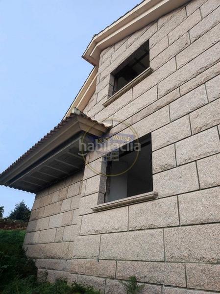 Foto 806e95f3-5109-4e9e-b81e-faeb3bc4f981. Masia amb aparcament a Valadares - Beade Vigo