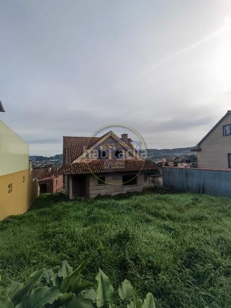 Foto ae40fc6c-4813-45cf-b290-6fca64bf689b. Masia amb aparcament a Valadares - Beade Vigo