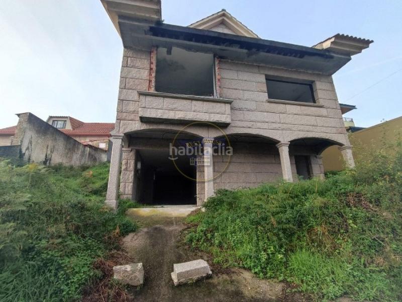 Foto c76f6d32-60f1-4abd-bbea-f5672a517b49. Masia amb aparcament a Valadares - Beade Vigo