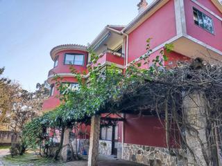 Chalet à Valadares - Beade. Amplia casa con gran parcela en valladares