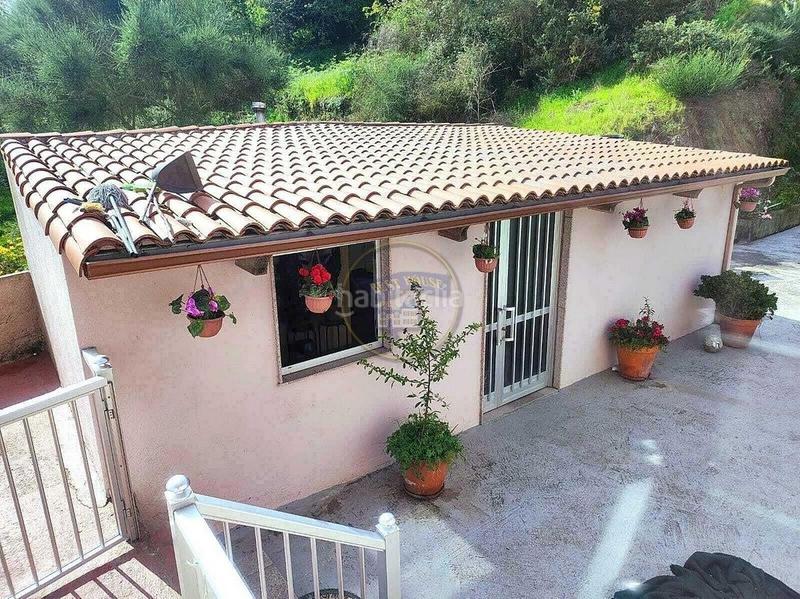 Foto b6438f98-c4e9-46c6-93d8-0f748c46183c. Maison jumelée avec chauffage parking dans Comesaña - Matamá Vigo