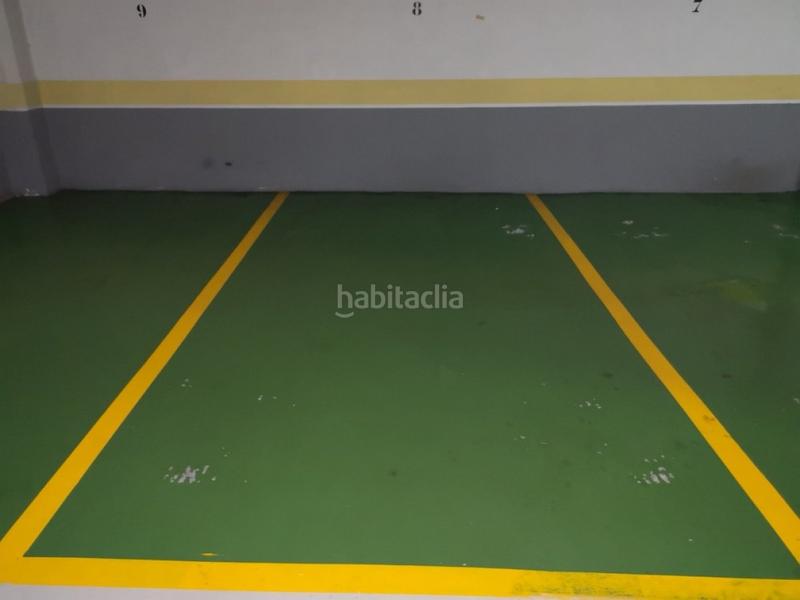 Foto b14df9cd-b8ca-408f-8224-1ea471ab6cb9. Aparcament cotxe a O Castro Vigo