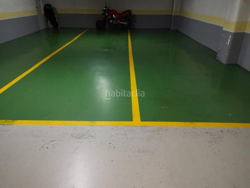 Foto b98f754f-8b42-4b2a-a17c-044d6b0afb12. Aparcament cotxe a O Castro Vigo