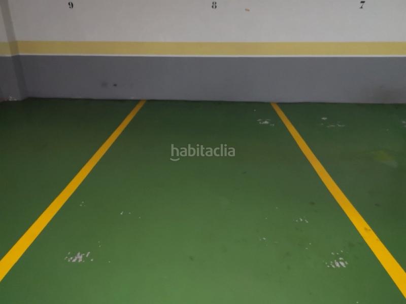 Foto f879f148-62dd-473a-bef1-130f3fc9293f. Aparcament cotxe a O Castro Vigo