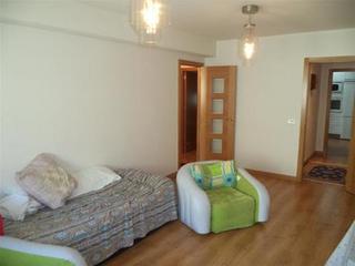 Flat  Calle torrecedeira. Piso redormado de 3 dormitorios con garaje y trastero