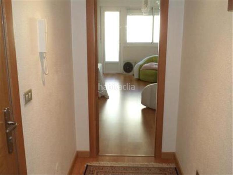 Foto 82162fbc-b59c-4a00-904b-499f2f92d6ed. Appartamento con parcheggio in Berbés - Peritos Vigo