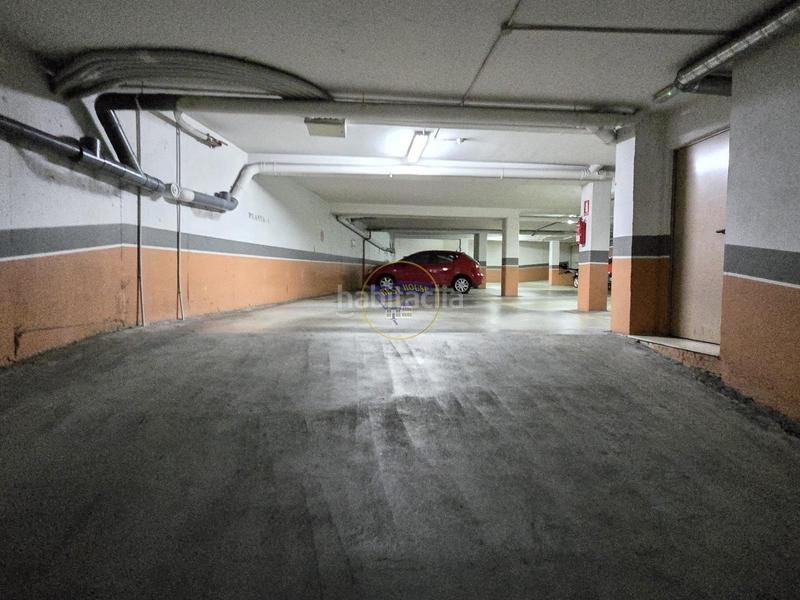 Foto 46a3ebd0-15b7-4469-a54d-f365bc4a4f90. Parking coche plaza de garaje cómoda detrás de povisa en Vigo