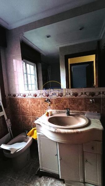 Foto 35619539-7ede-4521-a5ed-378def70edc1. Casa amb calefacció aparcament a Cabral - Candeán Vigo