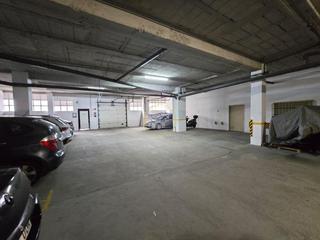 Car parking in Bouzas. Parking para alquiler de plazas de garaje y bodegas