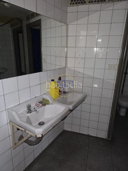 Foto 17d6b636-6fad-4322-a2d6-62804ea8fd9c. Alquiler local comercial  con entrada de vehículos en Vigo