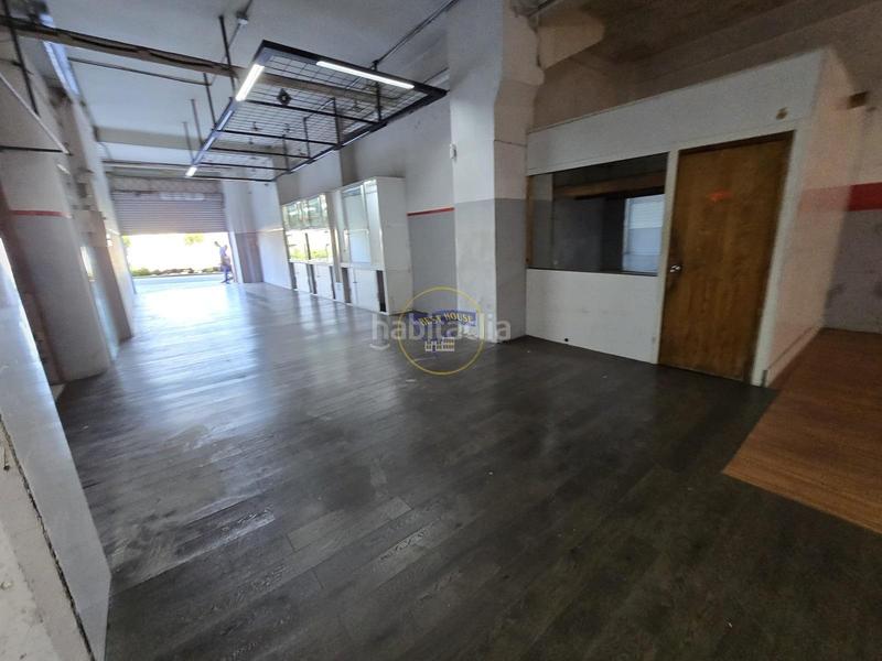 Foto 5c4bf455-e9d7-43c6-9aca-49226a7e26aa. Alquiler local comercial  con entrada de vehículos en Vigo