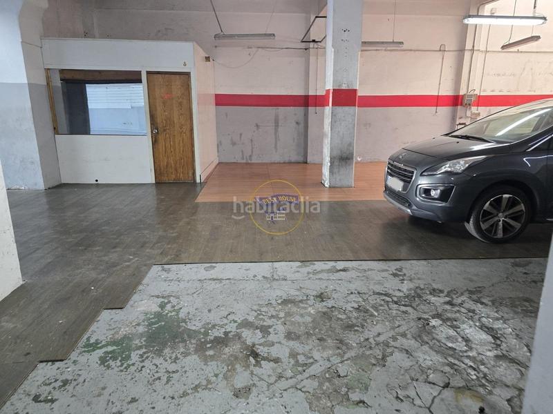 Foto b731279a-c566-46bb-9633-7f31281f436b. Alquiler local comercial  con entrada de vehículos en Vigo