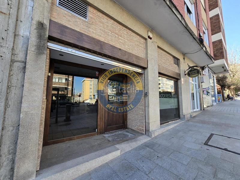 Foto 18393bb8-18de-4b18-849e-7015d38389a8. Local comercial cafeteria con salida de humos y licencia de actividad en Vigo