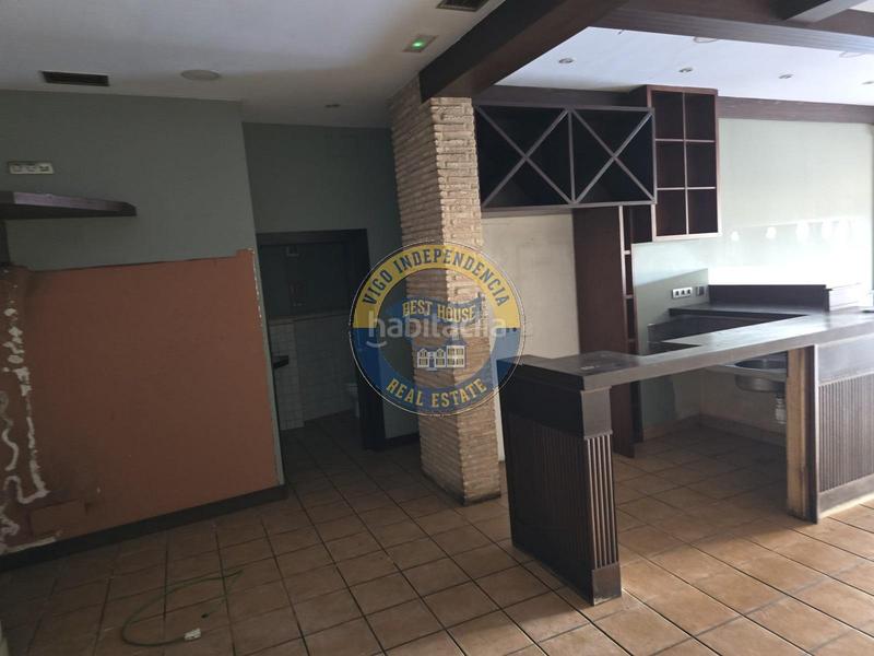 Foto 8871c52b-8ce8-4400-85cb-b0f8dede357e. Local comercial cafeteria con salida de humos y licencia de actividad en Vigo