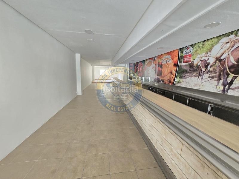 Foto 8079c024-2286-42cd-88fe-222e2dc53e8b. Alquiler local comercial cafetería con excelente ubicación en Vigo