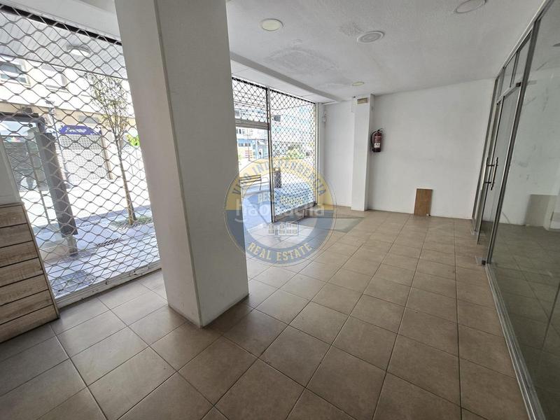 Foto b825e82b-bafc-47ed-83d5-a550824808d7. Alquiler local comercial cafetería con excelente ubicación en Vigo
