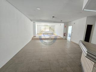 Local Comercial en Calle Calle de Pi i Margall