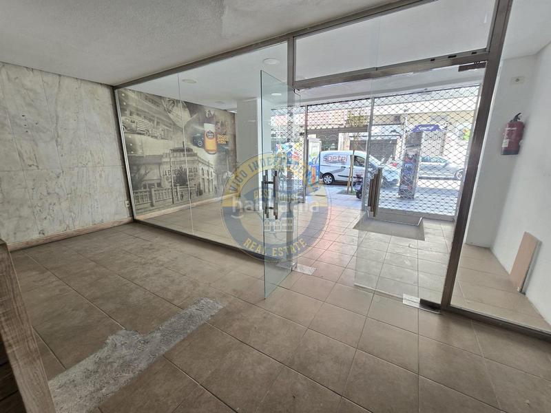 Foto 19b99a6a-5f8e-480f-8470-a562eed50127. Location local commercial dans Camelias - Pi y Margall Vigo