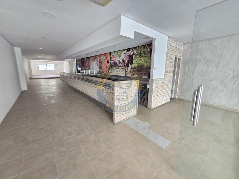 Foto d00cfb26-89ab-42ad-83ac-04adb85514cd. Rent business premise in Camelias - Pi y Margall Vigo