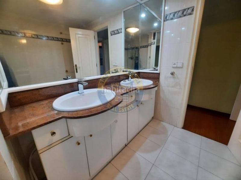Foto 260ff321-73ba-4e90-a1d6-502456640747. Appartamento con riscaldamento parcheggio in Centro - Areal Vigo