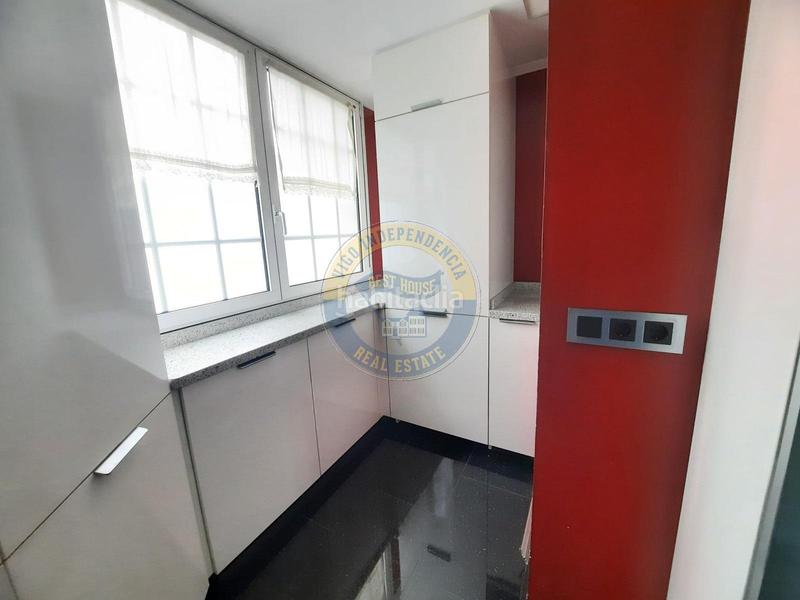 Foto 55ef0efd-4e96-45b4-a7cf-a7d954ab16e2. Appartamento con riscaldamento parcheggio in Centro - Areal Vigo