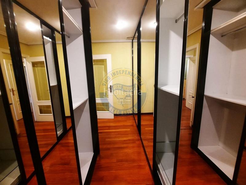 Foto 588716ba-a915-4607-ac82-537c68d833b2. Appartamento con riscaldamento parcheggio in Centro - Areal Vigo
