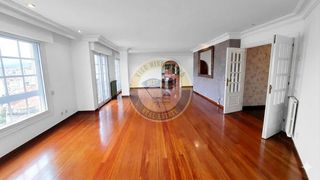 Piso  Oporto. Pisazo de lujo con garaje en rosalía de castro  vigo