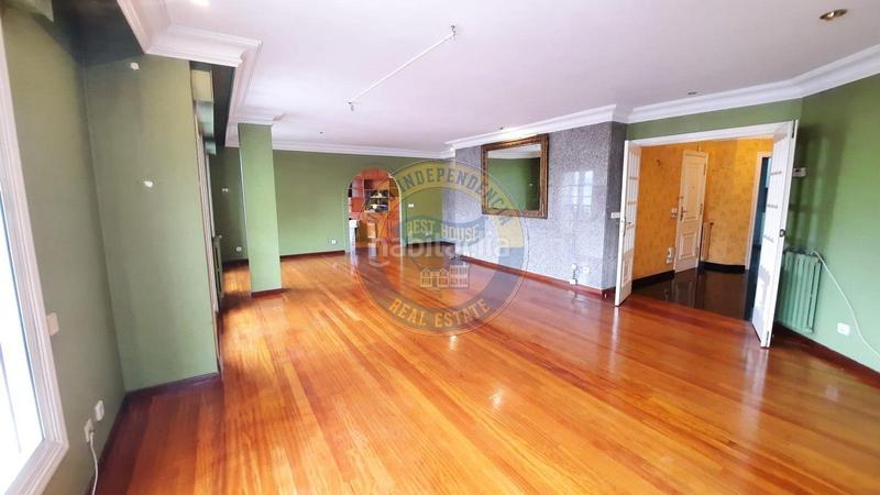 Foto ece52409-75ff-4946-9dfd-a9d14e9d932f. Appartamento con riscaldamento parcheggio in Centro - Areal Vigo