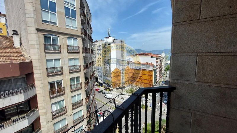Foto fae8b05c-bbc2-4362-a85c-be7e75704e1e. Pis amb calefacció aparcament a Centro - Areal Vigo