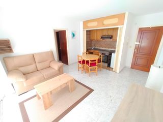 Rent Apartment  Calle llorente. Apartamento amueblado de 1 dormitorio con consumos excepto luz,