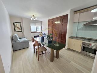 Location Appartement  Avenida avenida de garcía barbón. Piso de alquiler de temporada de 1 dormitorio con garaje