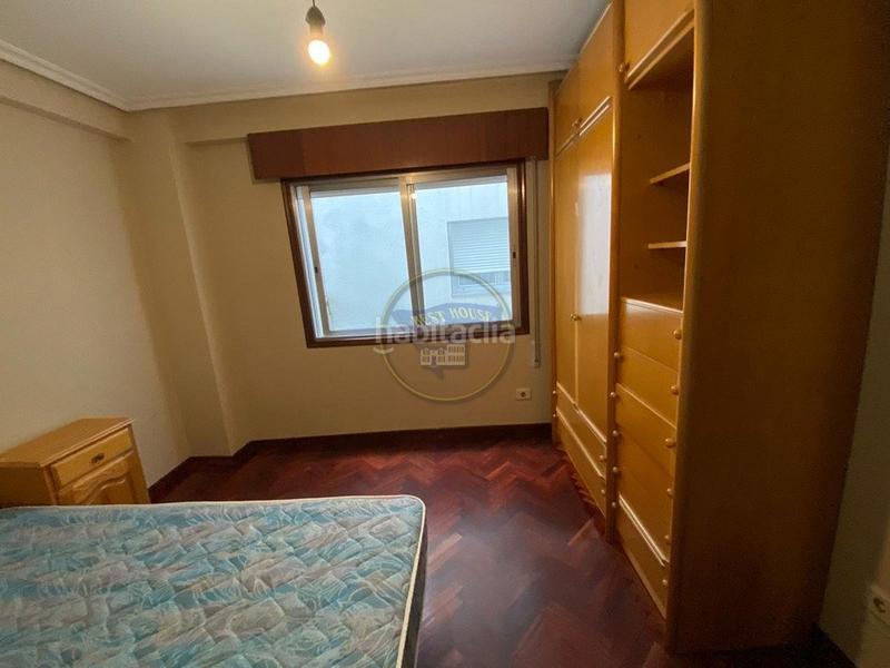 Foto 18148b70-2585-4005-a793-722e04cd1b8e. Alquiler piso sólo estudiantes, piso de 4 dormitorios amueblado próximo Plaza Independencia en Vigo