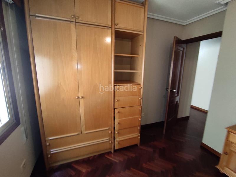Foto 6df2175e-2971-400c-80aa-37a7c0999ee9. Alquiler piso sólo estudiantes, piso de 4 dormitorios amueblado próximo Plaza Independencia en Vigo