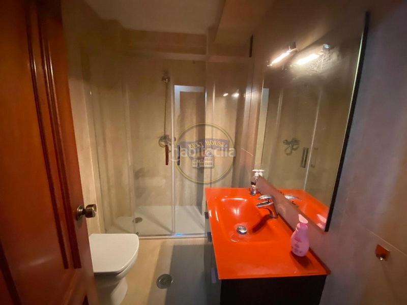 Foto dcd7b74a-dee3-4281-9819-855a0bb1c42a. Alquiler piso sólo estudiantes, piso de 4 dormitorios amueblado próximo Plaza Independencia en Vigo