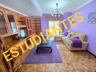 Affitto Appartamento  Calle conde torrecedeira. Estudiantes, piso exclusivo de tres dormitorios próximo a perito