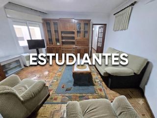 Lloguer Pis  Avenida camelias. Estudiantes, piso amuebaldo de tres dormtorios, baño y aseo, en
