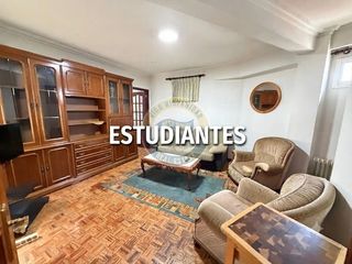 Affitto Appartamento  Avenida camelias. Estudiantes, piso amuebaldo de tres dormtorios, baño y aseo, en
