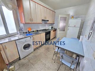 Affitto Appartamento  Calle menendez pelayo. Estudiantes, piso de 3 dormitorios amueblado proximo a peritos y