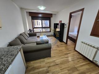 Miete Appartement in As Travesas - Balaidos. Apartamento de 1 dormitorio con garaje y bodega